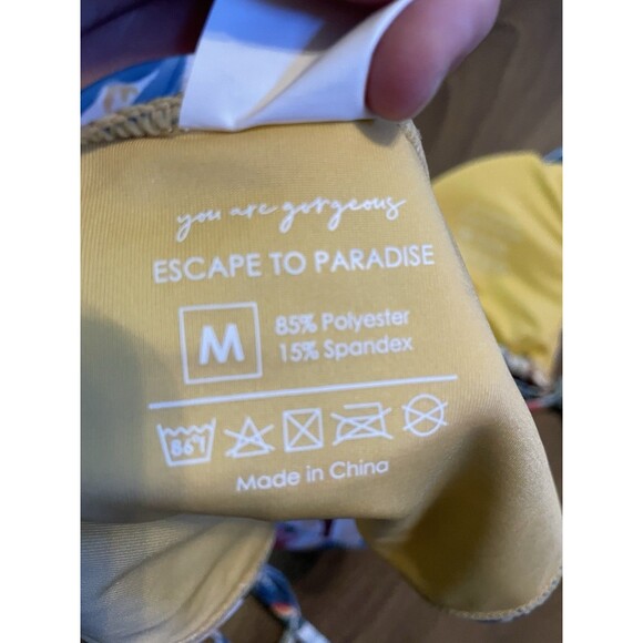 Escape to Paradise 2 Piece Bikini NWT medium Top and Bottom - Picture 7 of 8